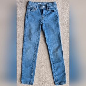 Old Navy Girls Slim Skinny Jeans in Light Blue Wash